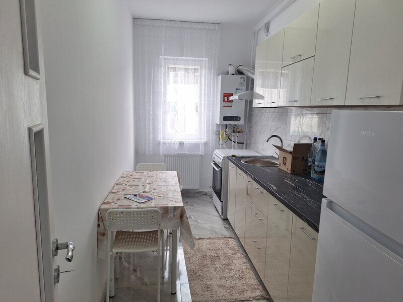 Militari, Rosu, Chiajna, 2 camere, bloc nou.